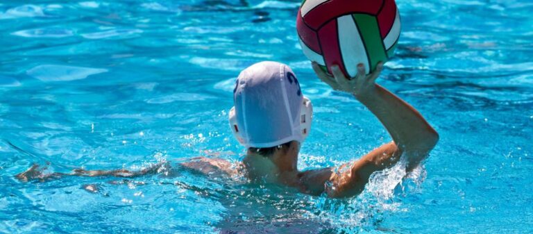Hunter Hurricanes Face Tough Matches Against Cronulla in Australian Water Polo League cover